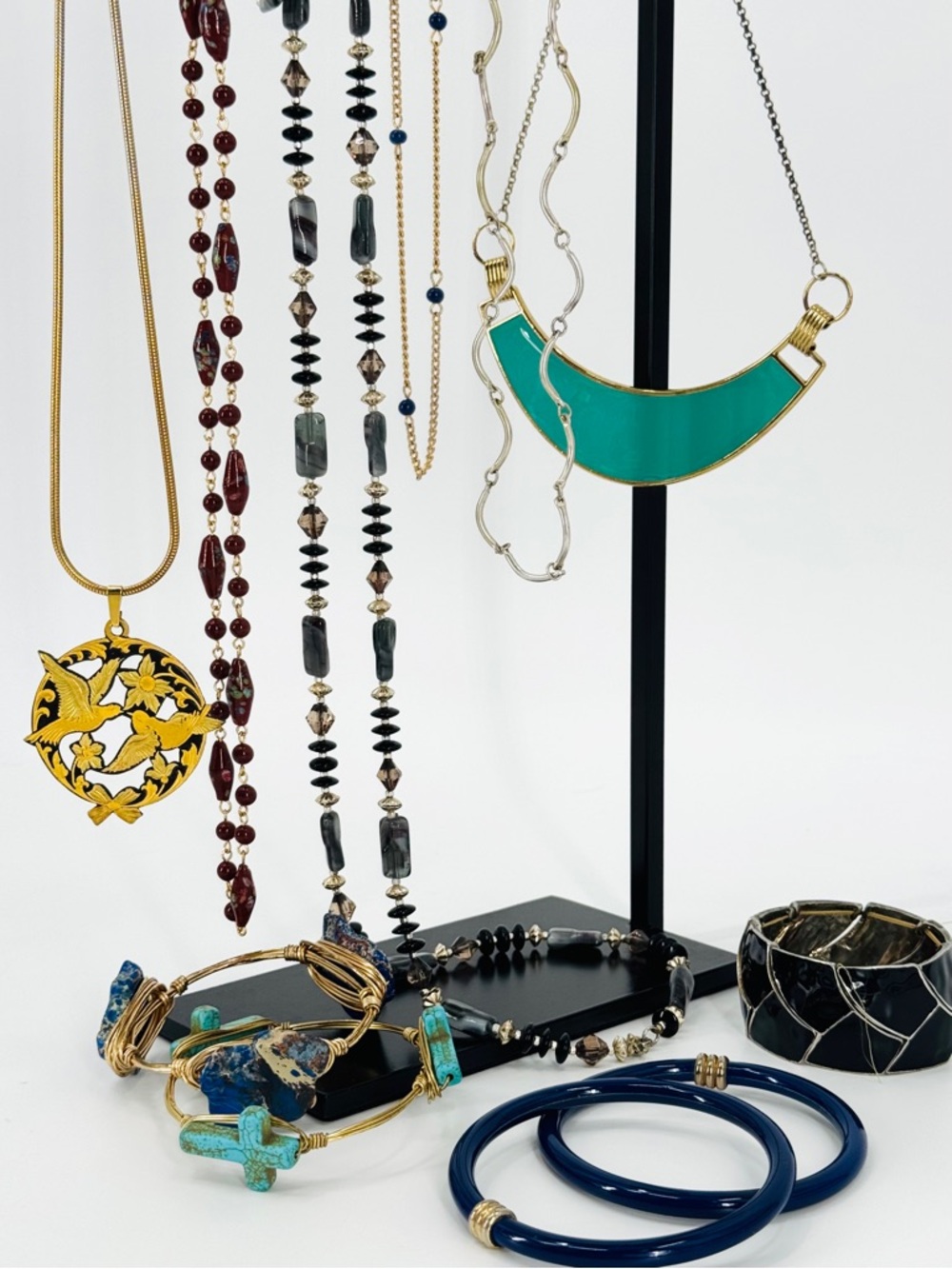 Vintage Lot-of-16 Necklaces and Brackets Costume Jewelry